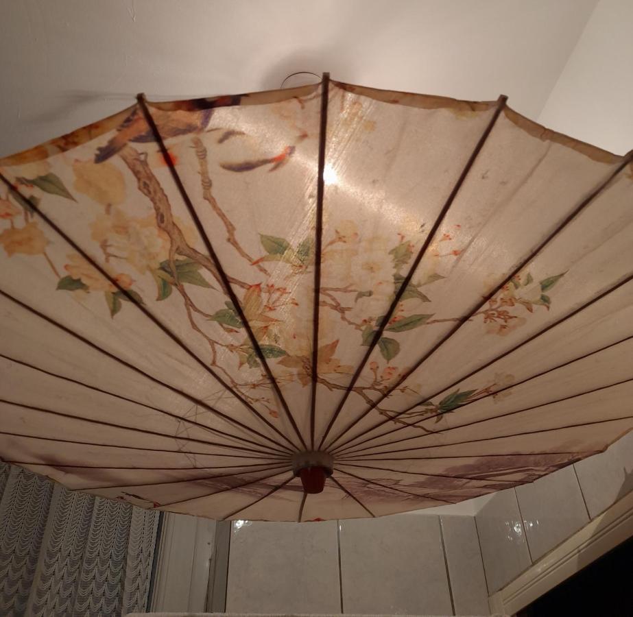 La Chambre De Garance Et Ses Couleurs D'Art แซ็ง-โปล-เดอ-ลีอง ภายนอก รูปภาพ